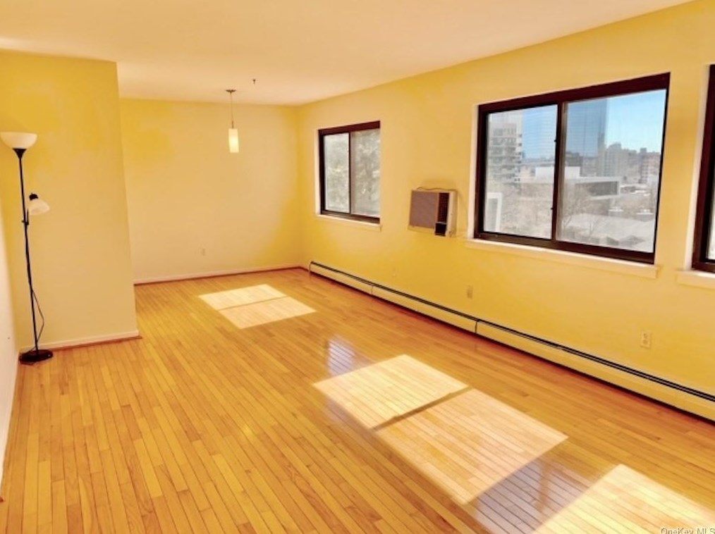 31 Hillside Ter #d, White Plains, NY