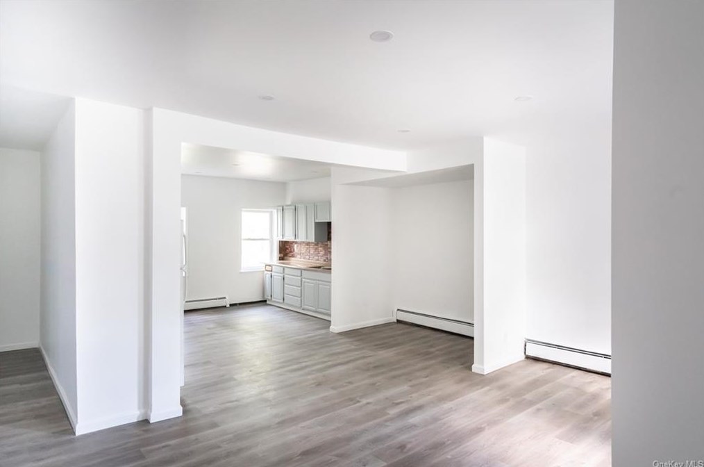 283 Grand St, Newburgh, NY 12550