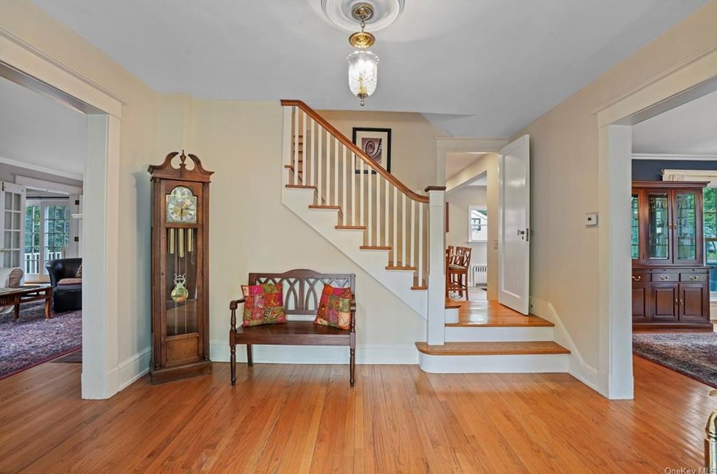 533 Highbrook Ave, New Rochelle, NY 10803