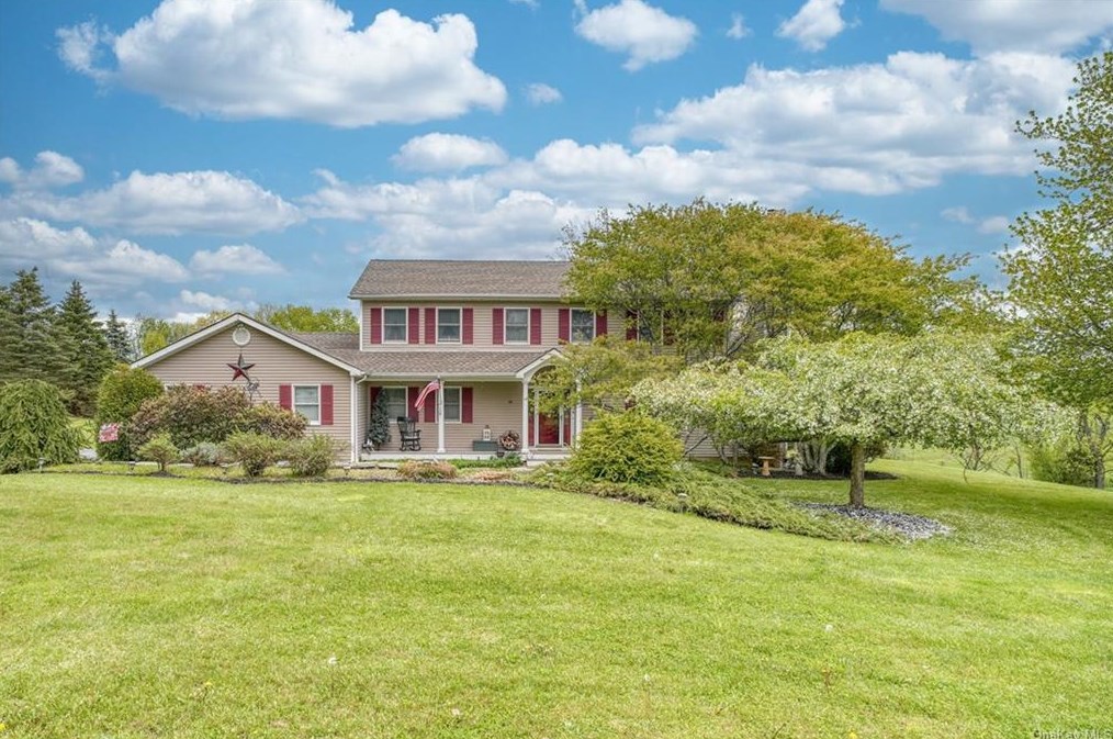 50 Ruth Ln, Chester, NY 10918-3124