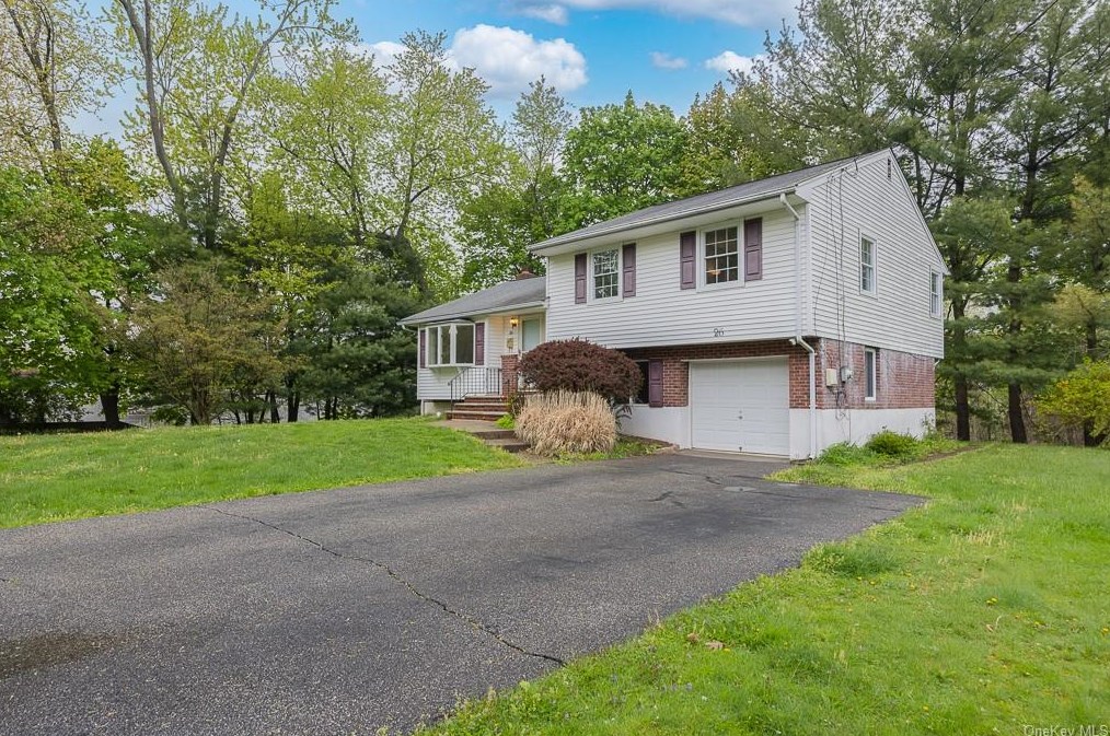 26 Moison Rd, Blauvelt, NY 10913-1415
