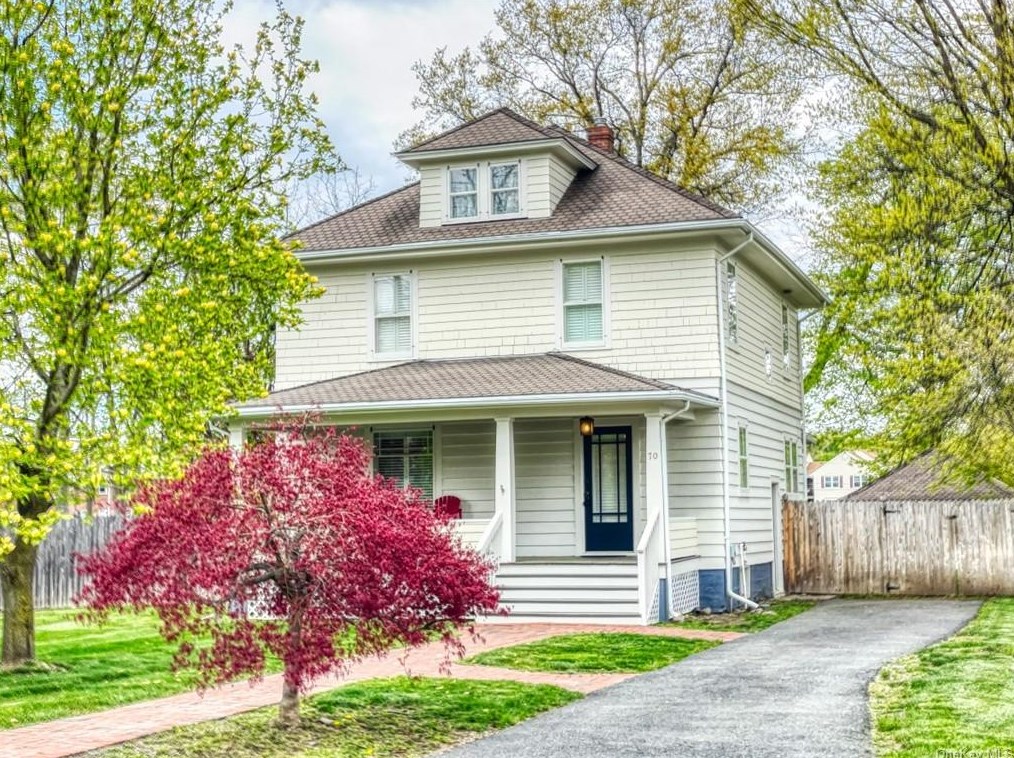 70 E Main St, Washingtonville, NY 10992