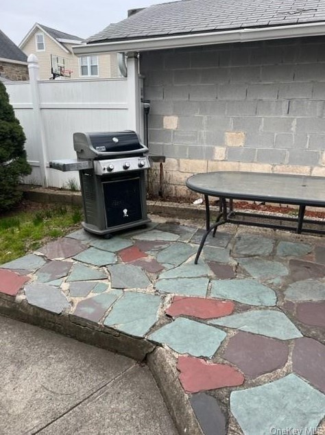 31 Bainton St #1st Floor, Yonkers, NY 10704
