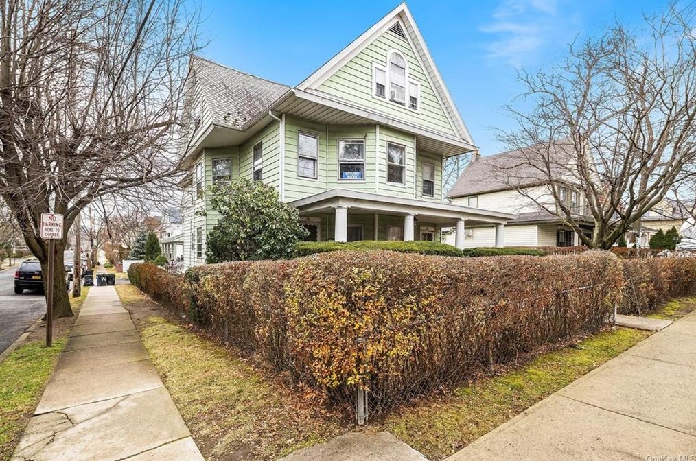 74-76 Mayflower Ave, New Rochelle, NY 10801