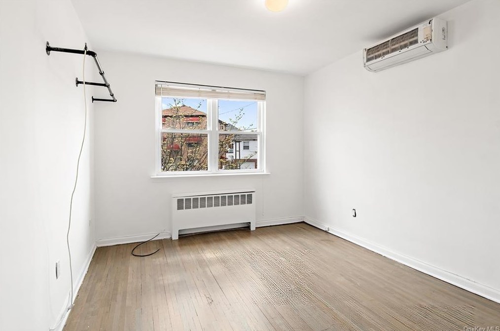 3283 Spencer Dr #1, Bronx, NY 10465