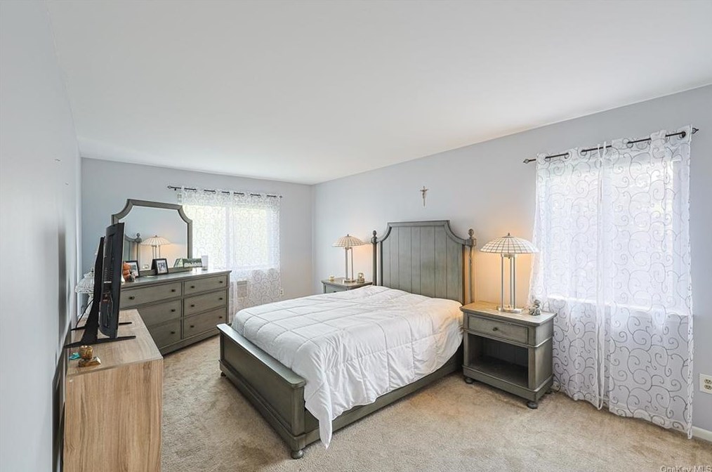 13 Skyline Dr #7, Fishkill, NY 12524