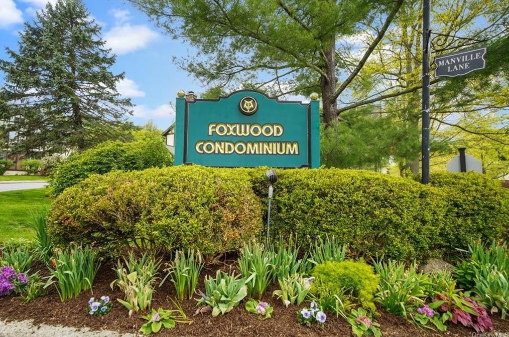 56 Foxwood Dr #3, Pleasantville, NY 10570