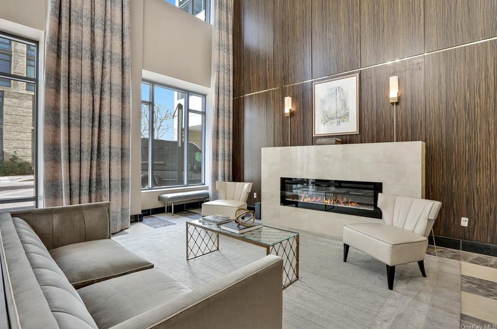 10 City Pl Apt 28f, White Plains, NY