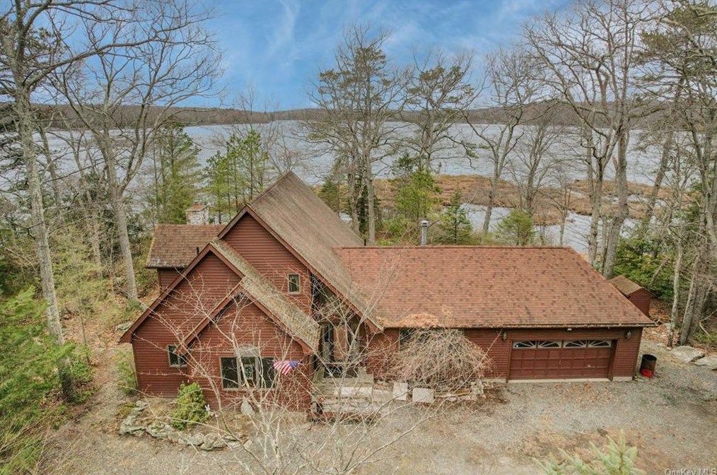 4 E Branch Rd, Wurtsboro, NY 12790
