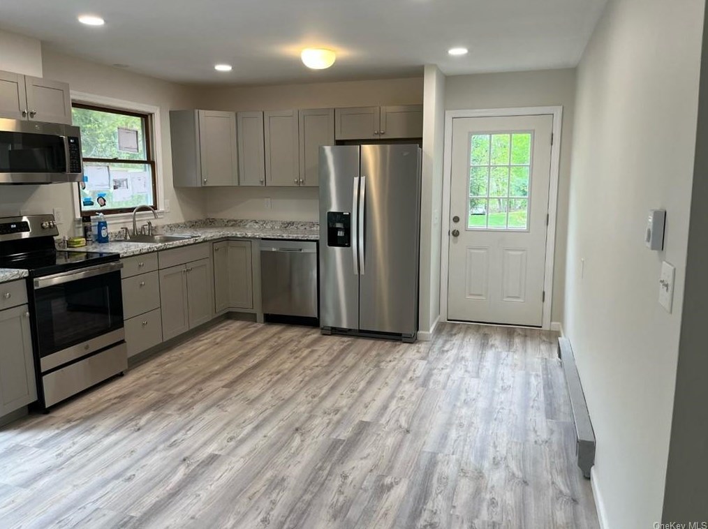 140 Bullet Hole Rd, Patterson, NY 12563