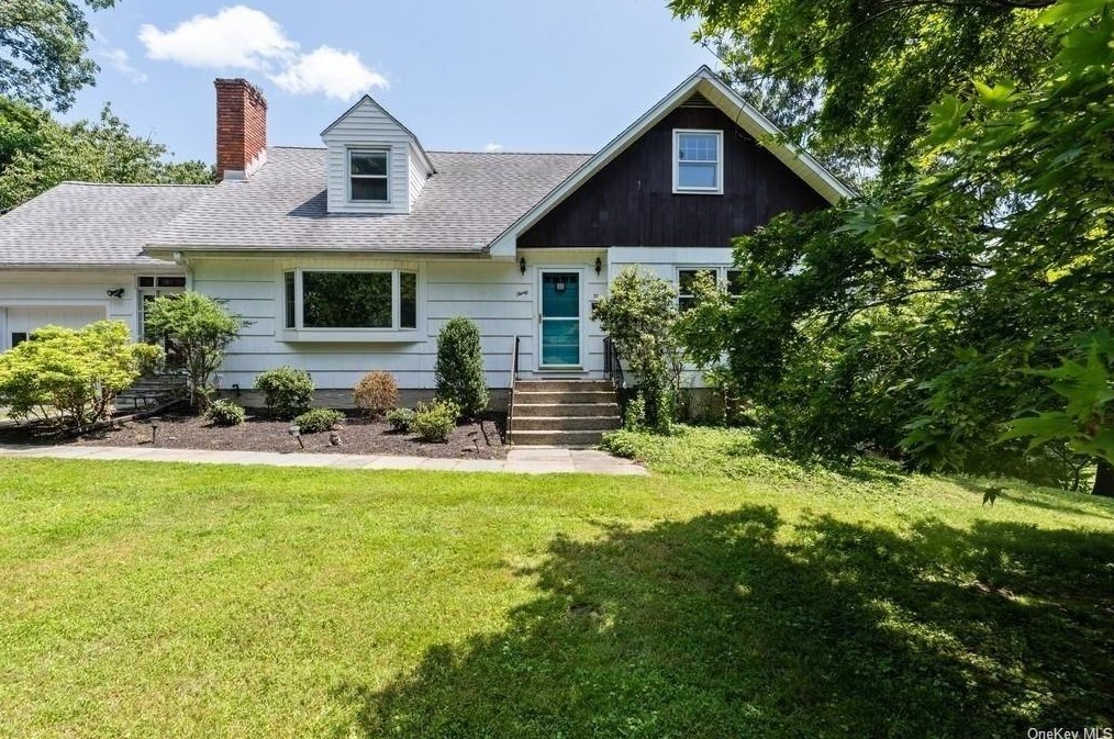 30 Eastview Dr, Valhalla, NY 10595