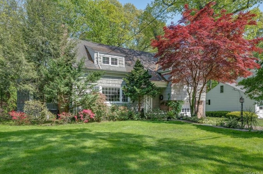 34 Woods Ln, Scarsdale, NY 10583
