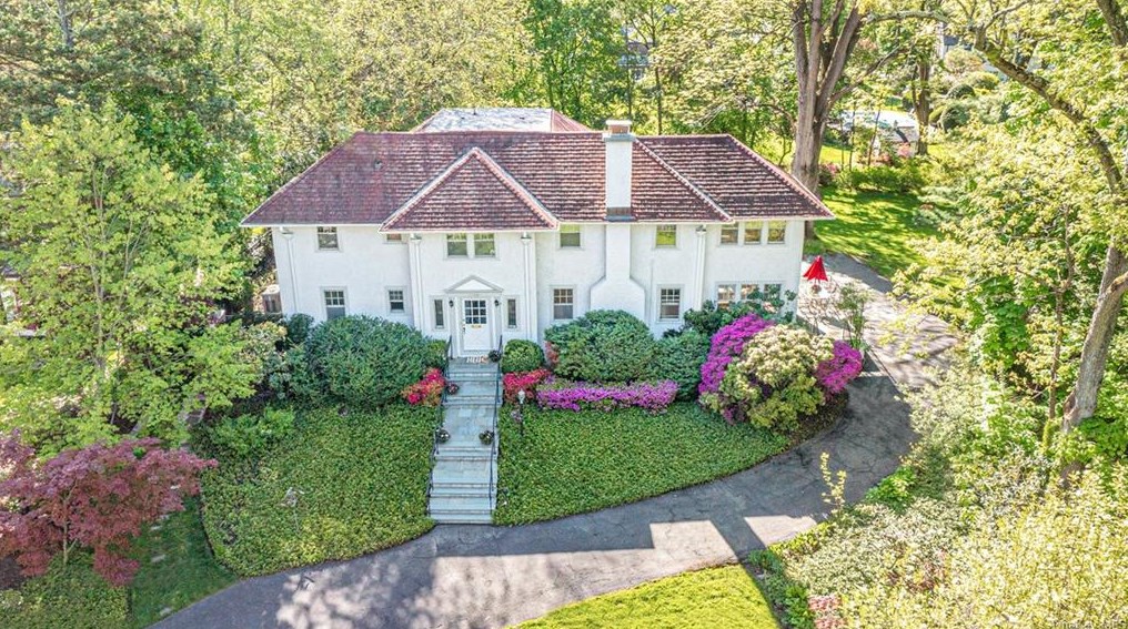 20 Oak Ln, Scarsdale, NY 10583
