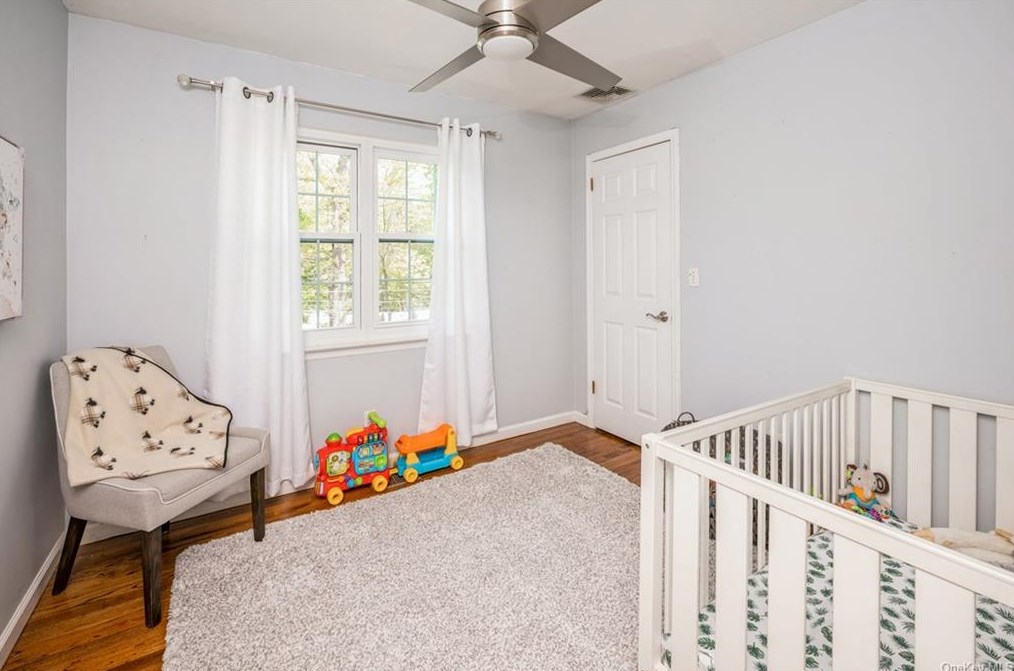 704 Louis St, Mamaroneck NY  10543-1728 exterior