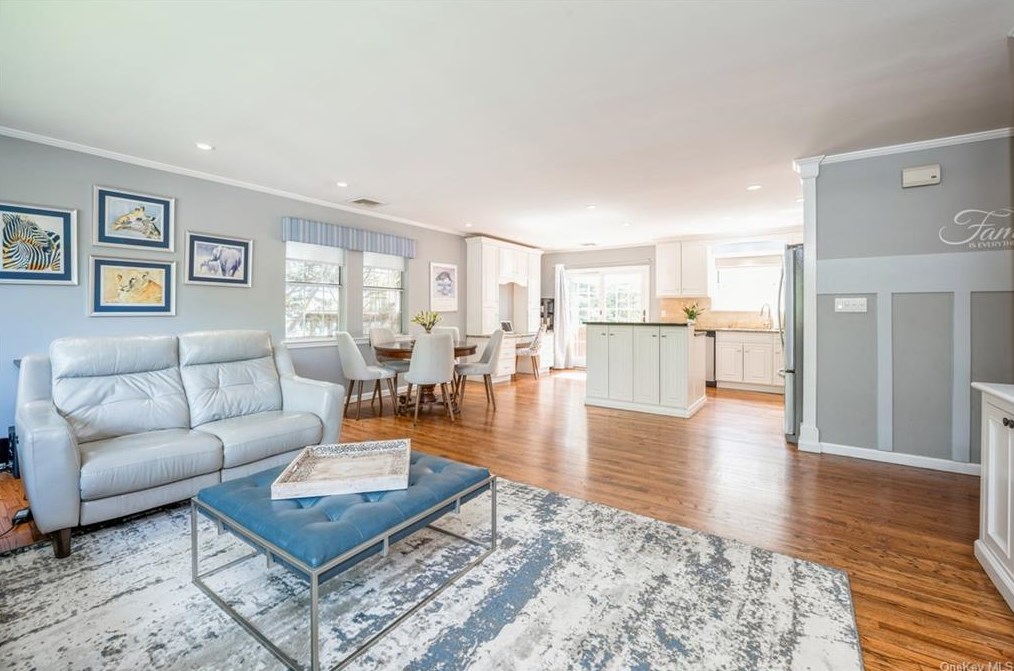 704 Louis St, Mamaroneck NY  10543-1728 exterior