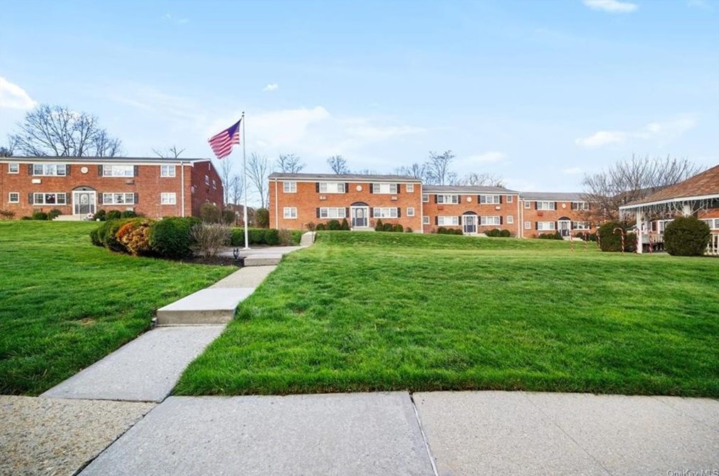 1879 Crompond Rd #g10, Peekskill, NY 10566