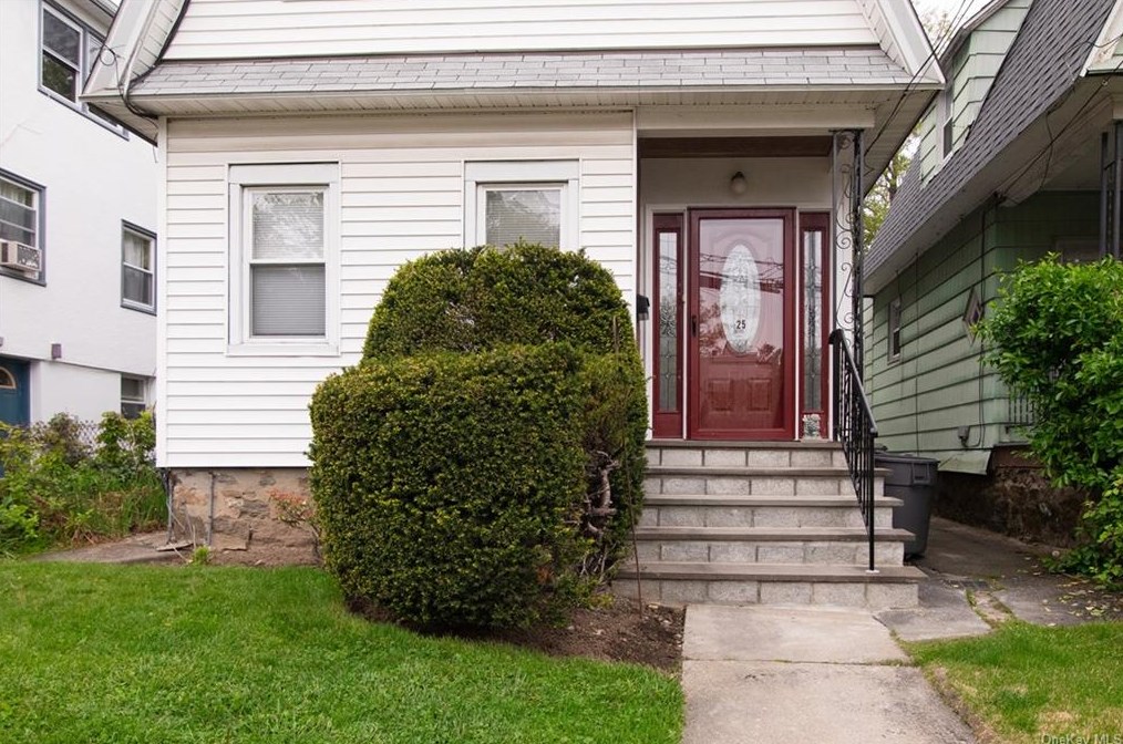 25 State St, New Rochelle, NY 10801