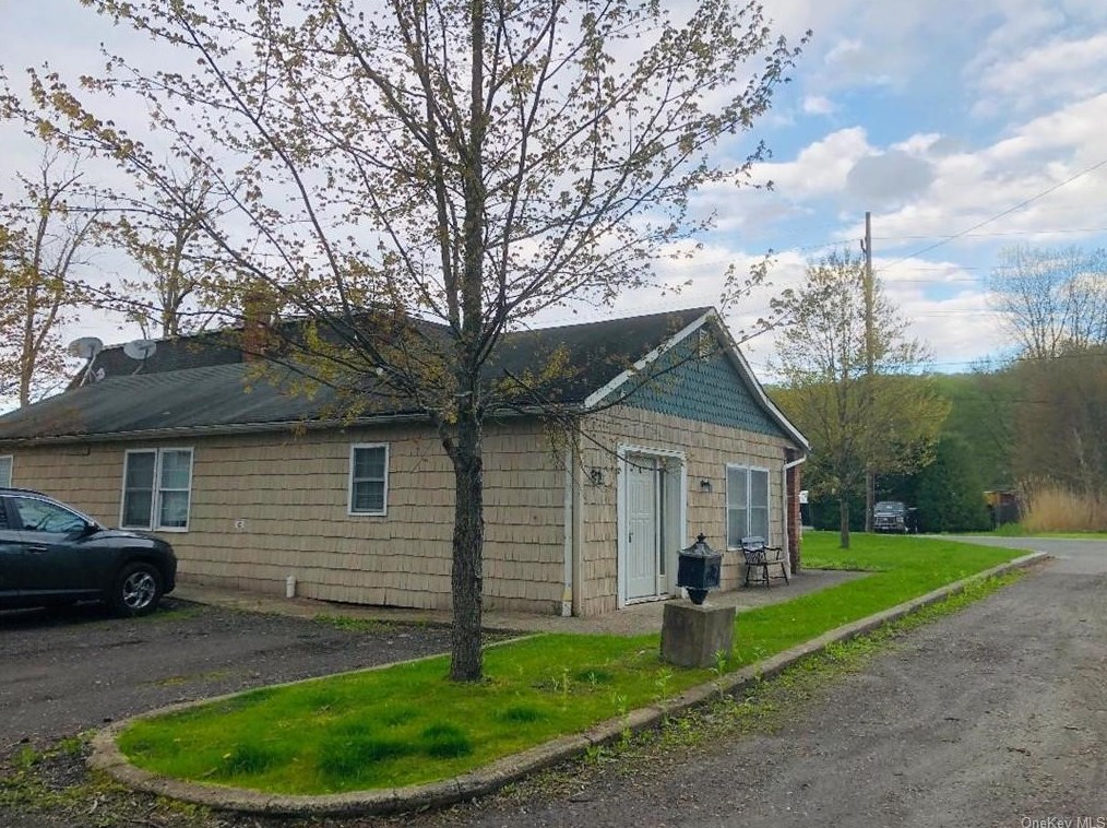1531 Route 22 #e, Wingdale, NY 12594