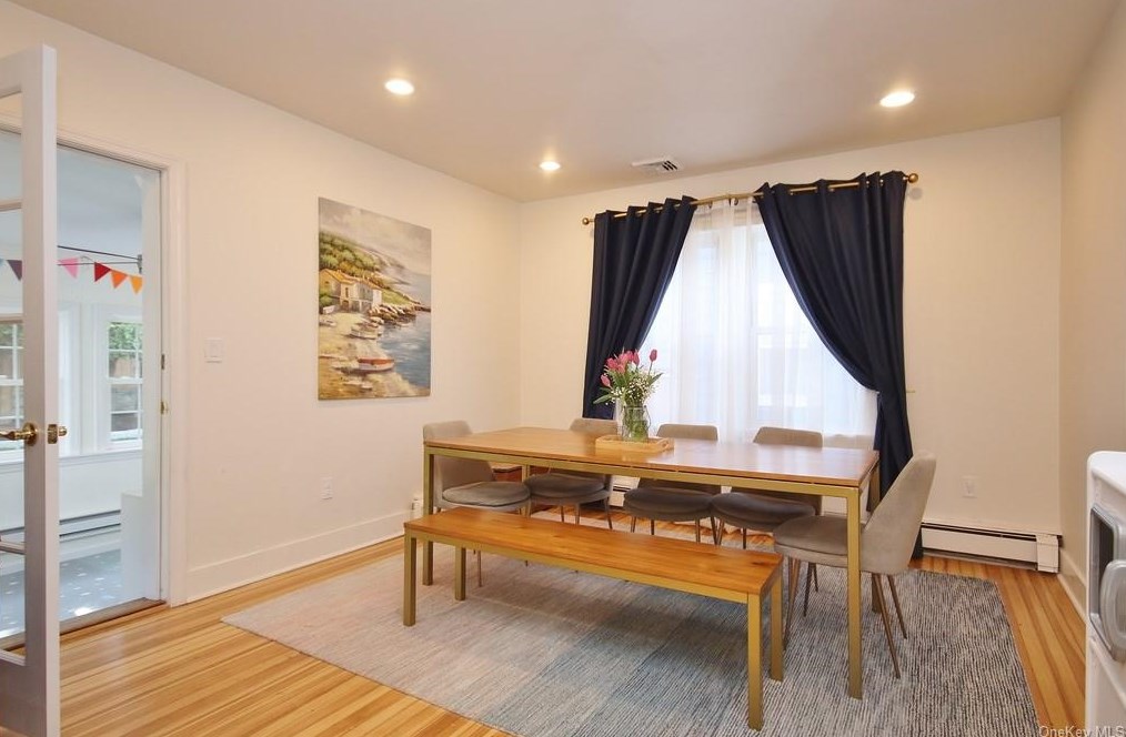 16 Hanford Pl, North Tarrytown NY  10591-3102 exterior
