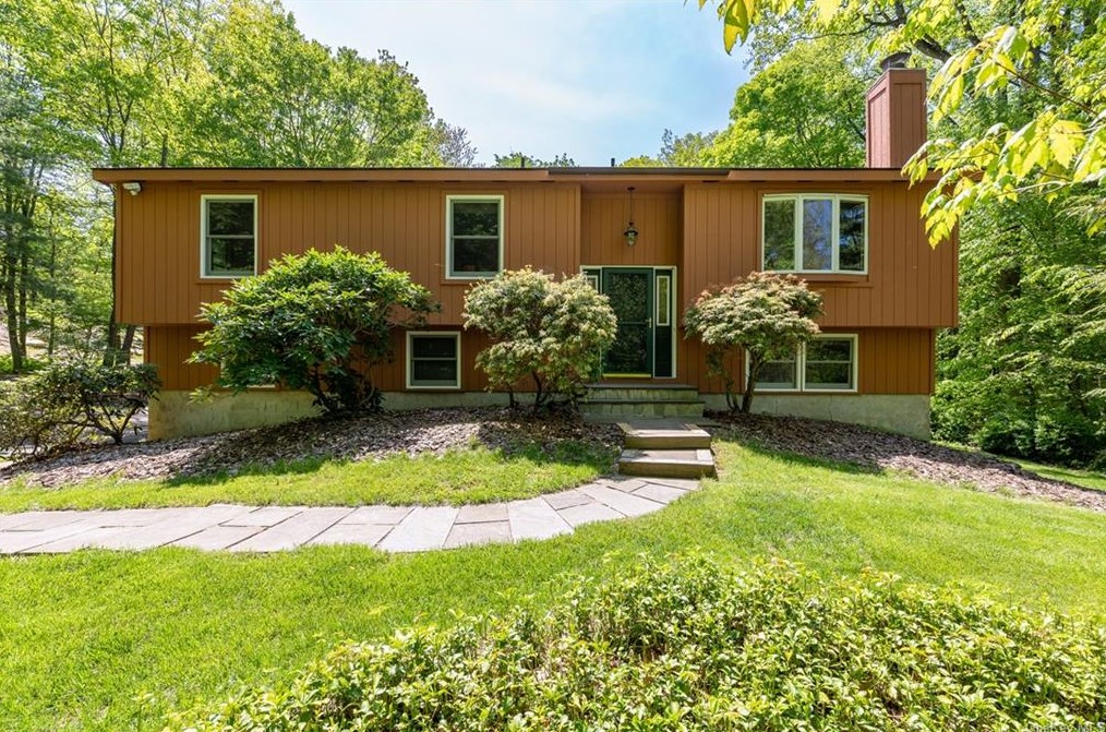45 East St, Lewisboro, NY 10590