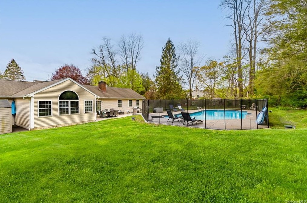 3 Delra Ln, Yorktown Hgts, NY 10598