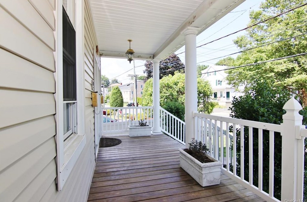 249 Purchase St Apt 1, Rye, NY 10580