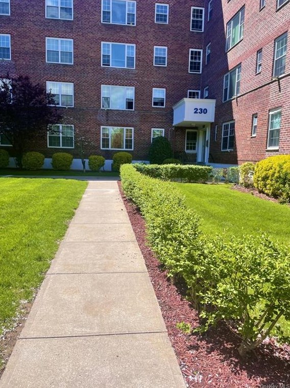 230 Pelham Rd #1b, New Rochelle, NY 10805