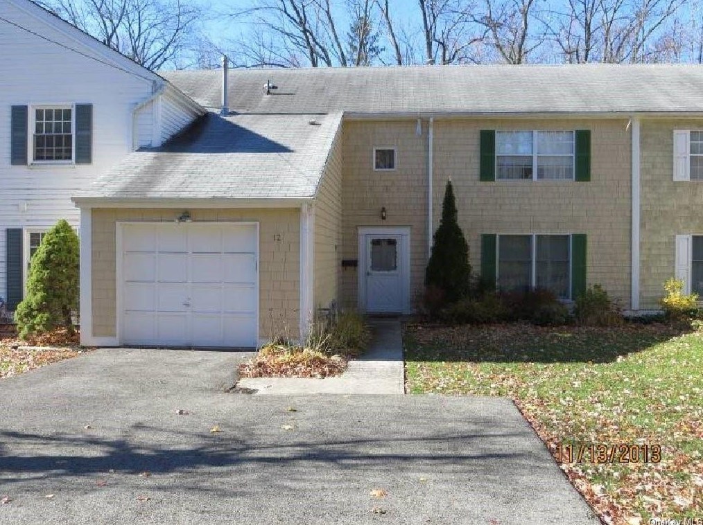 12 Ash Rd, Briarcliff, NY 10510