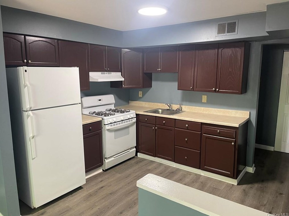 240 Schutt Rd Apt 3a, Middletown, NY