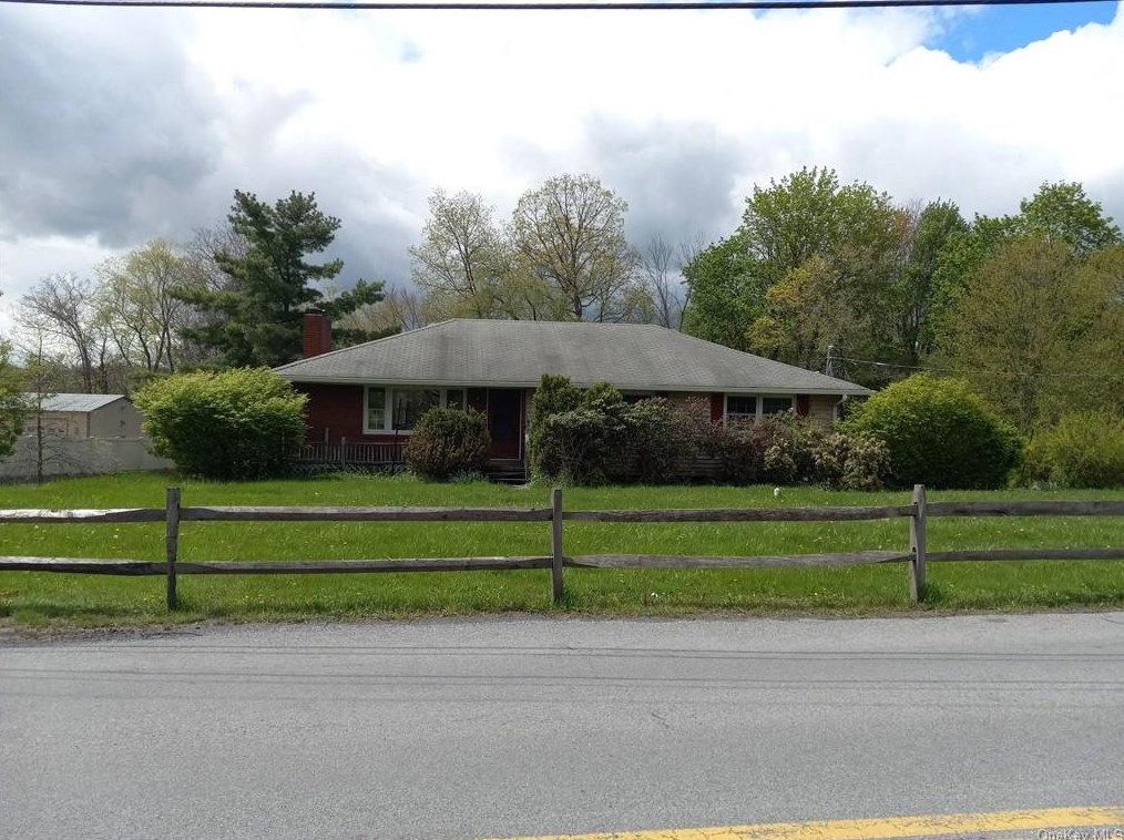 49 Conklingtown Rd, Chester NY  10918-1813 exterior