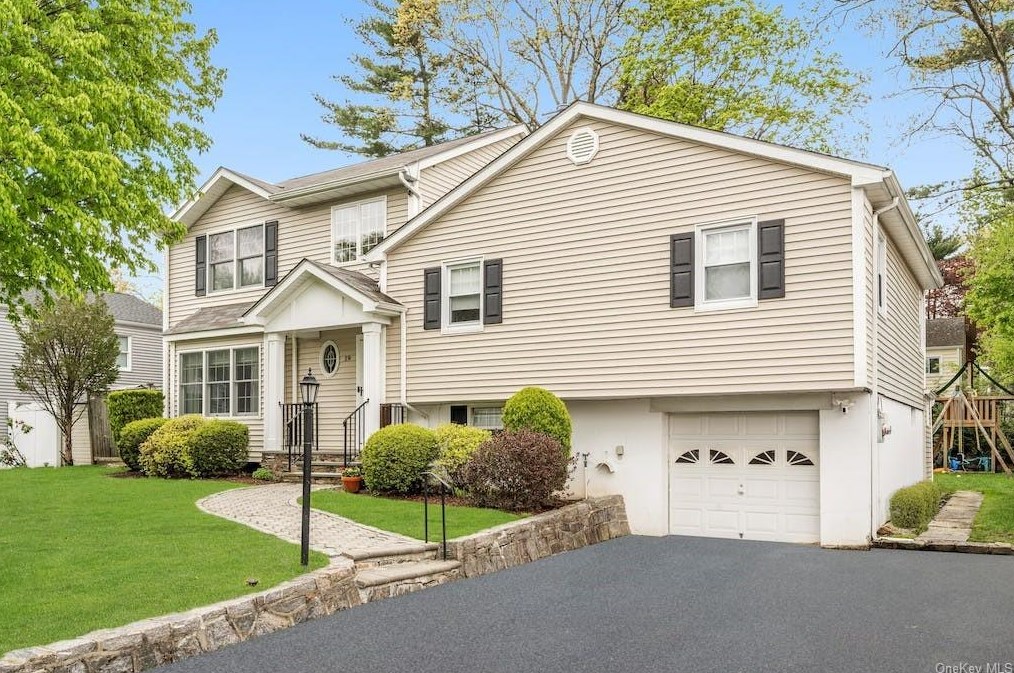 19 Northway, Hartsdale, NY 10530