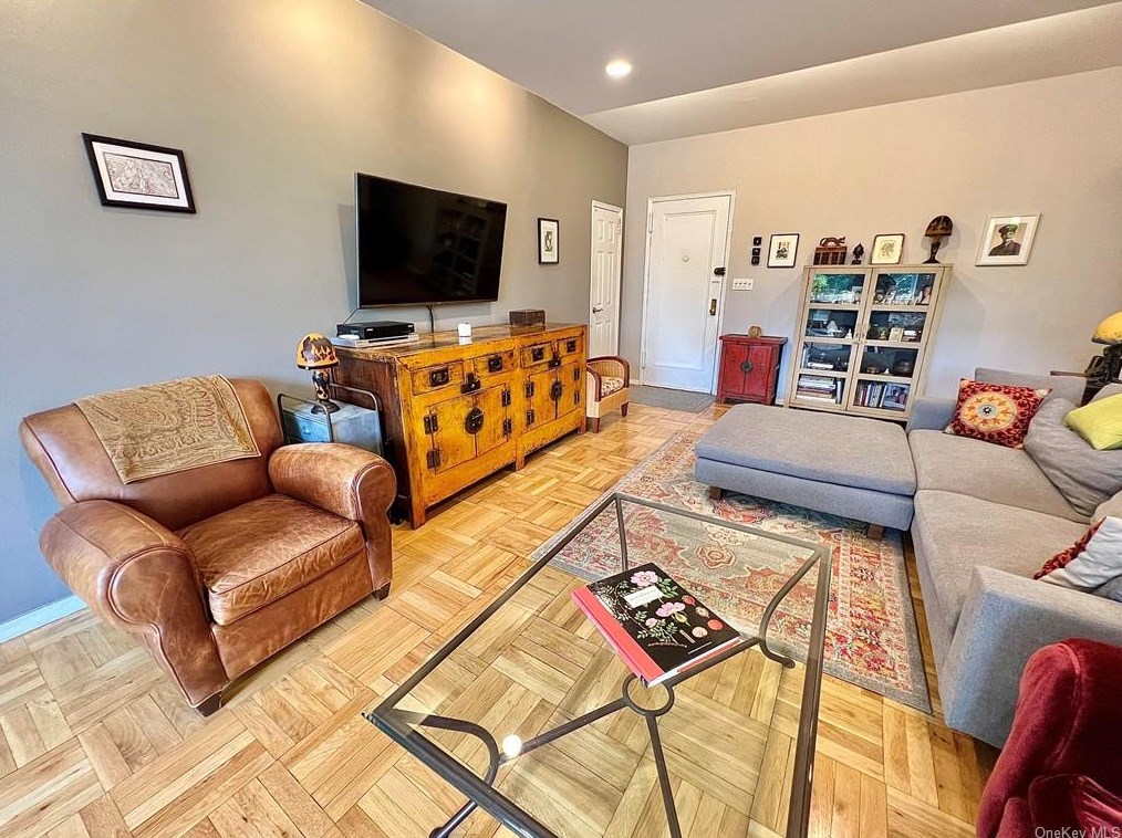 3135 Johnson Ave #4b, Bronx, NY 10463