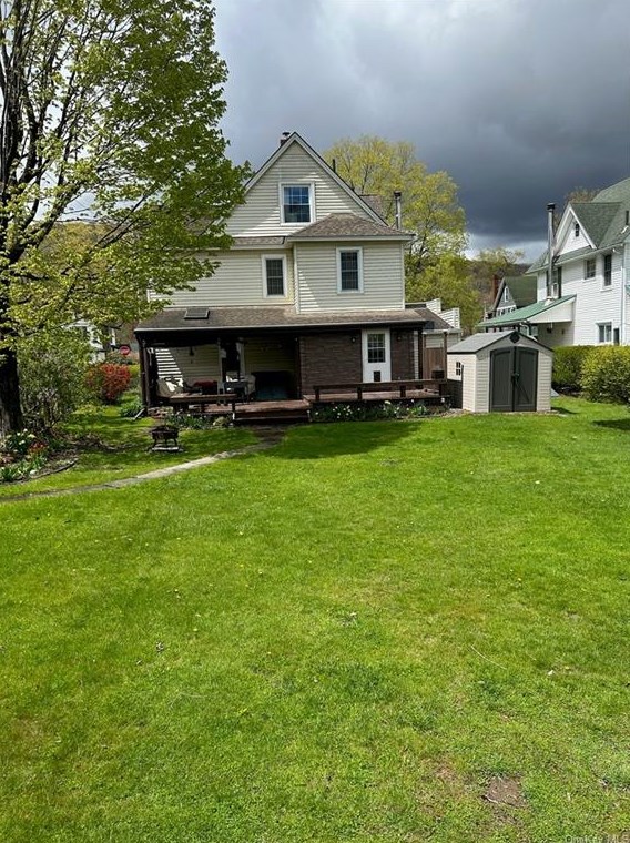 25 Highland Ave, Roscoe, NY 12776-5306
