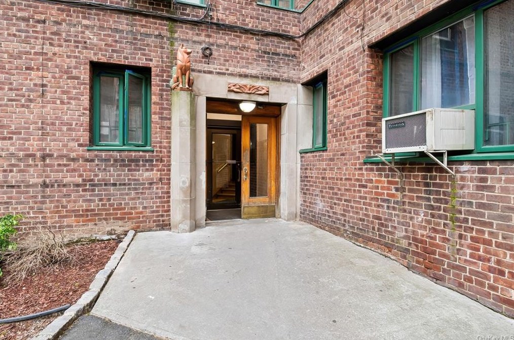 2055 Mcgraw Ave #7e, Bronx, NY 10462