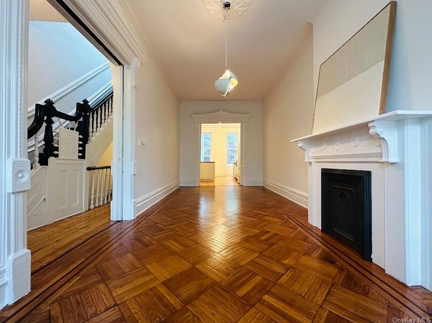 254 Vernon Ave, Brooklyn, NY 11206-6602