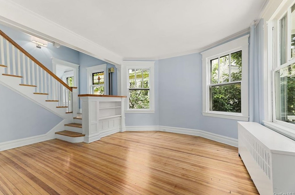 16 Kraft Ave, Yonkers, NY 10708