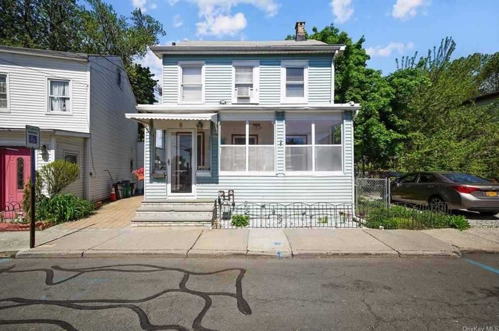 8 Orchard St, Haverstraw NY  10927-1111 exterior