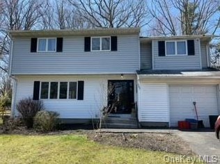 167 Violet Dr, Chestnut Ridge, NY 10965