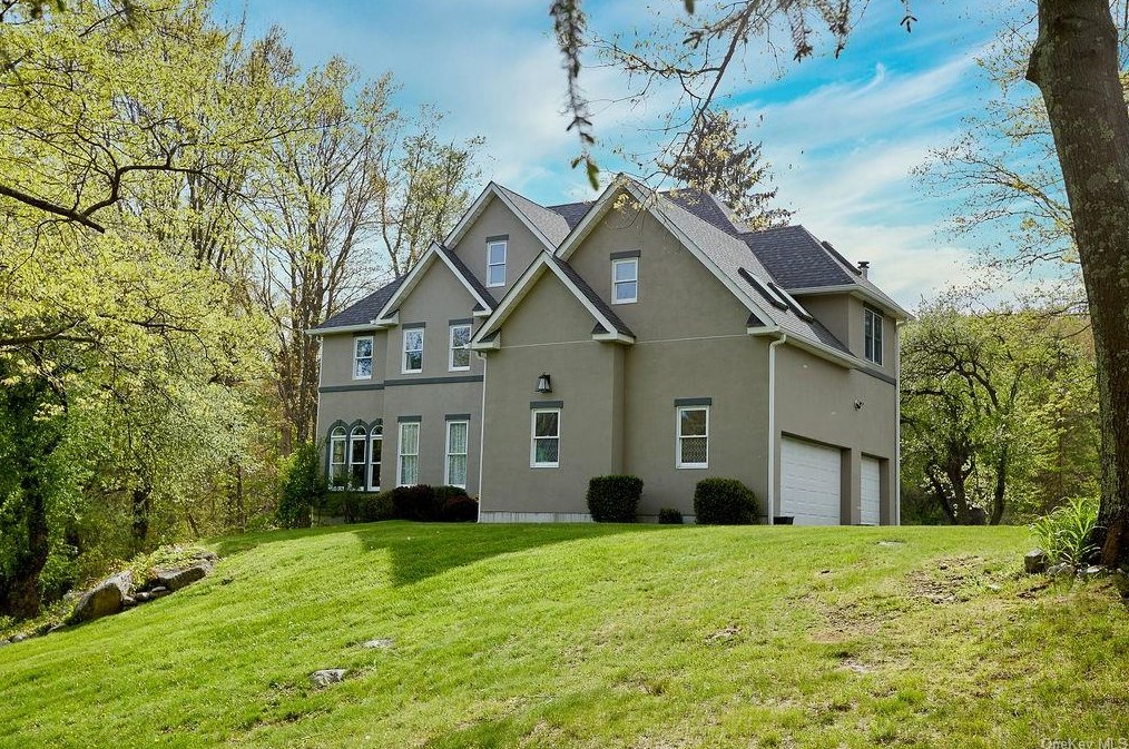 337 Leetown Rd, Stormville, NY 12582