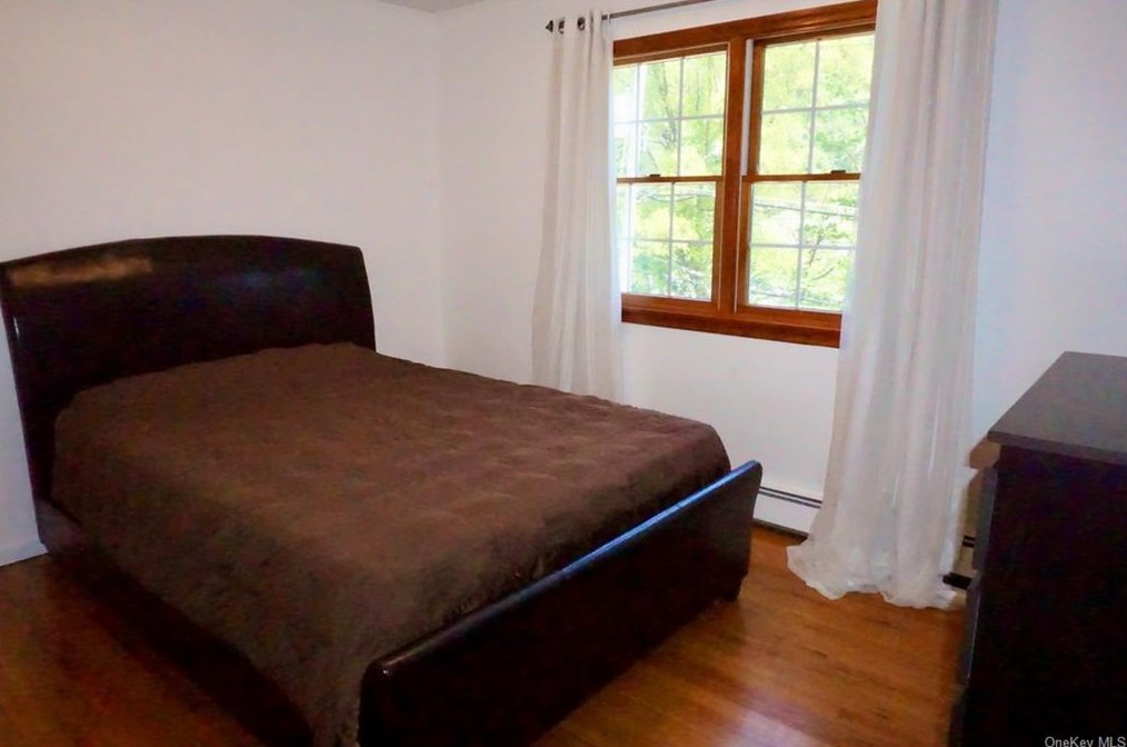 359 Sprain Rd, Yonkers NY  10710-3441 exterior