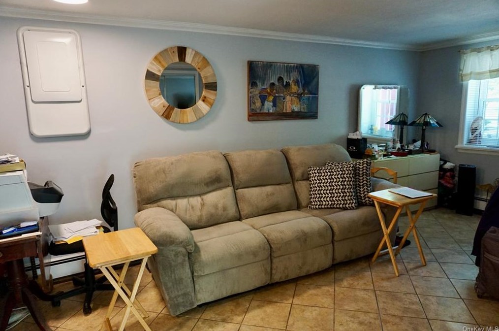 359 Sprain Rd, Yonkers NY  10710-3441 exterior