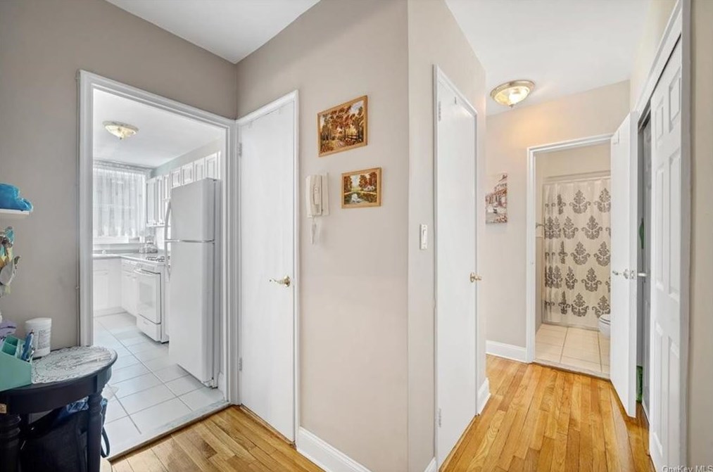 12 Westchester Ave #2f, White Plains, NY 10601