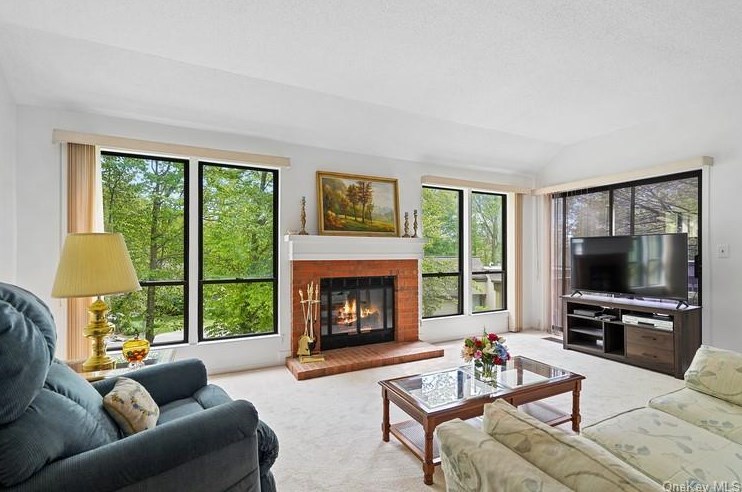 531 Heritage Hls #b, Somers Town, NY 10589