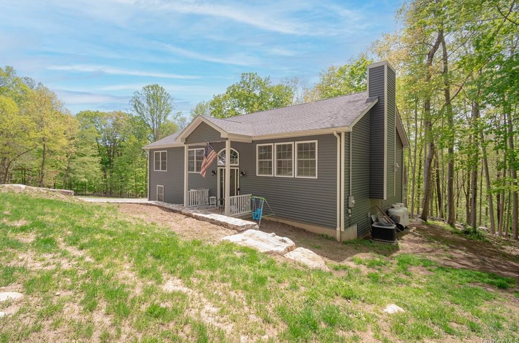 55 Rock Mill Rd, Kent Lakes, NY 10512-2444