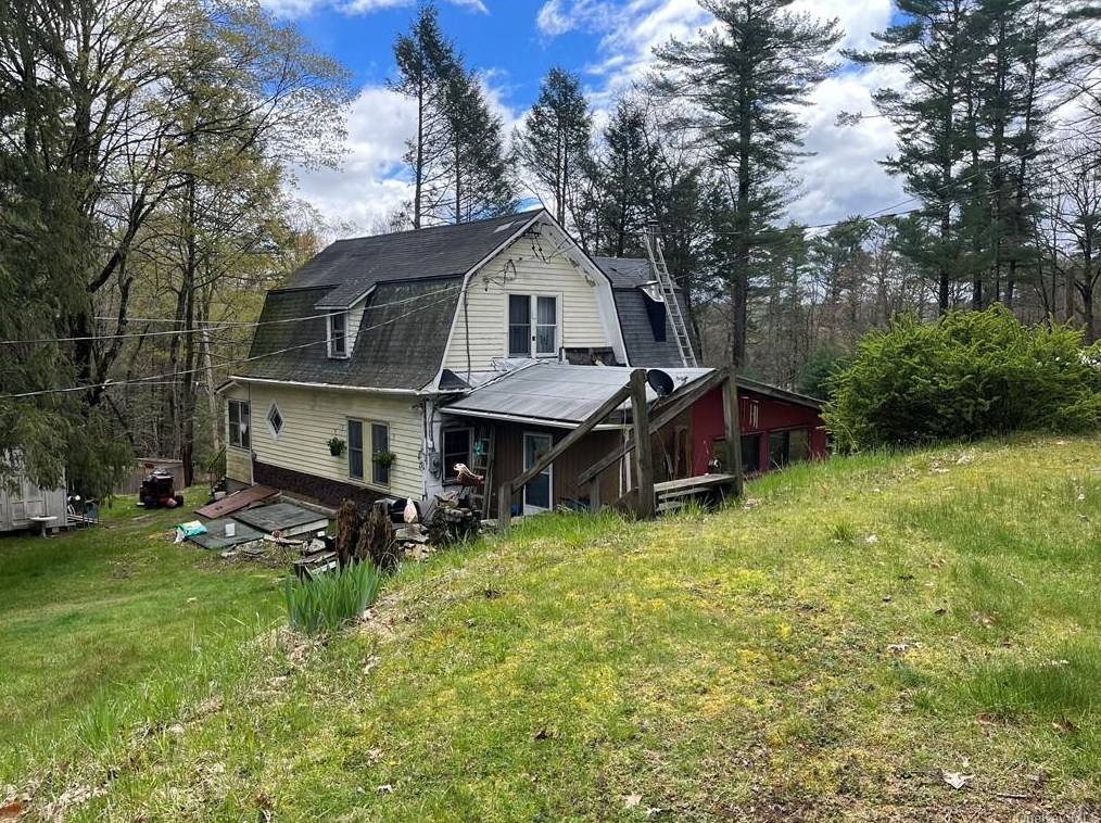 21 Airport Rd, Eldred, NY 12732