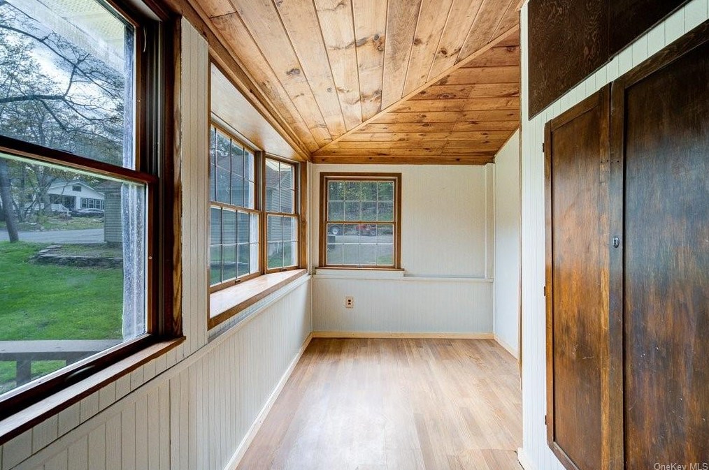 94 Little Rd, Wurtsboro NY  12790-4908 exterior