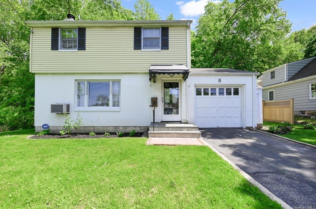 8 Rosehill Ave, North Tarrytown, NY 10591