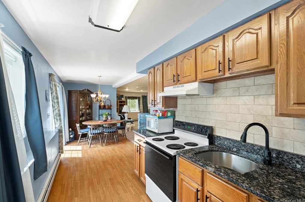 334 Fair St, Kent Lakes NY  10512-6141 exterior