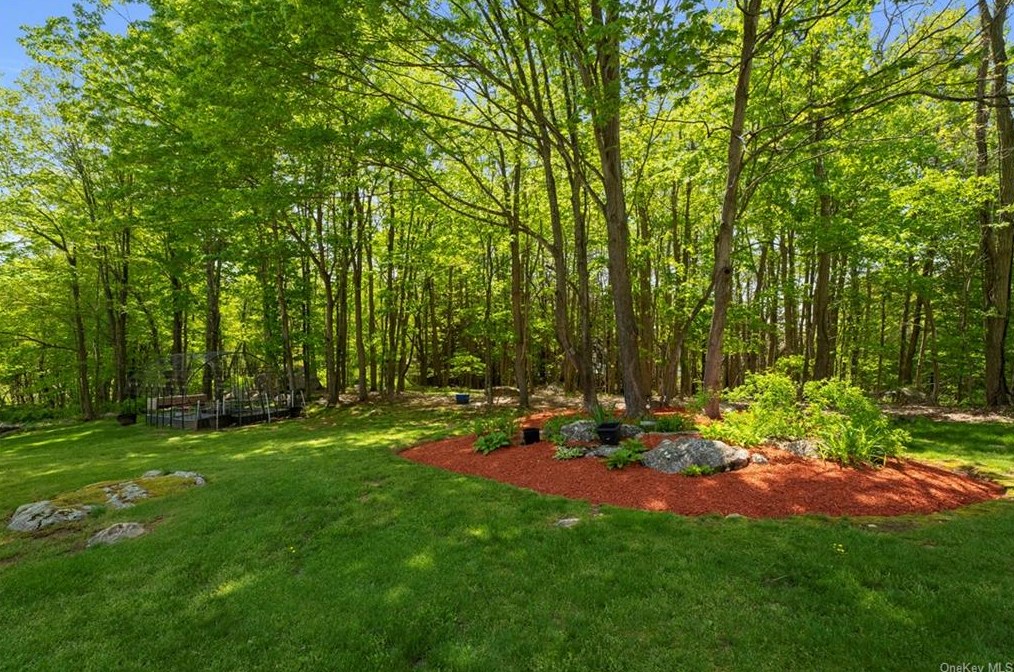 334 Fair St, Kent Lakes NY  10512-6141 exterior