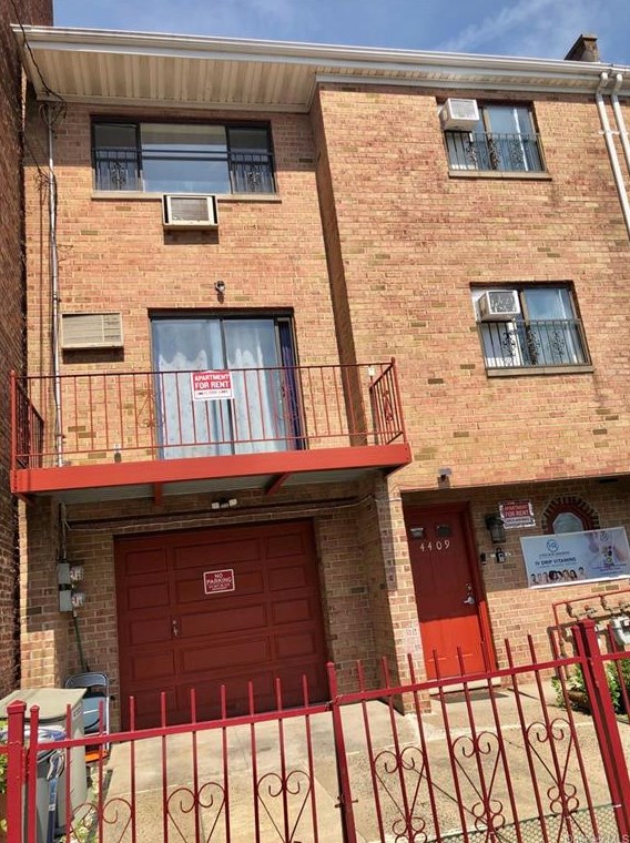4409 Byron Ave #3, Bronx, NY 10466